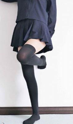 年轻的妈妈的朋友_4K高清视频观看